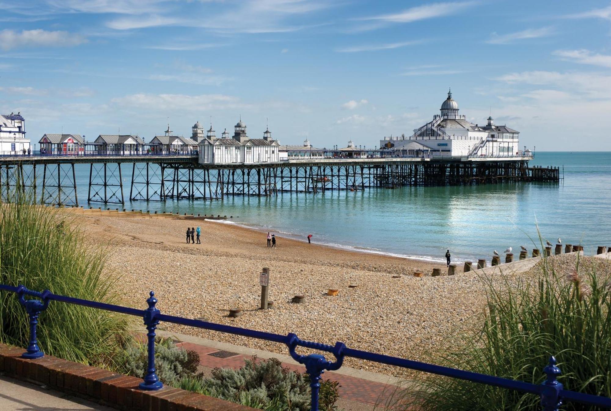 One Bed Apartment, Close To Train, City, Beach And Hospital Long Booking Welcome Eastbourne Exterior photo